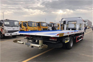 金杨新村汽车救援补胎